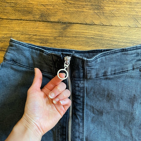 H & M Denim Skirt - Picture 4 of 7